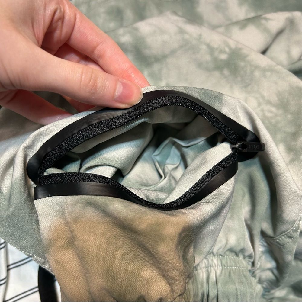 BYLT Basics Active + Lined Shorts Green Tie Dye Size Large Athletic Workout Gym - Picture 5 of 8